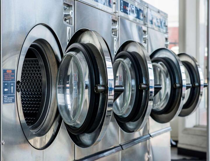 Des professionnels de l’installation de machines à laver à Dole et Lons-le-Saunier